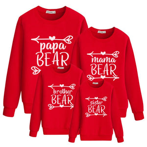 Mama baby maching outfits daddy and son sweatshirt mom daughters clothes lovely the small bear print sweaters Look casual